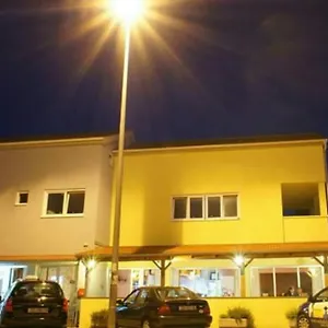 https://urnebes.hotelinzadar.com